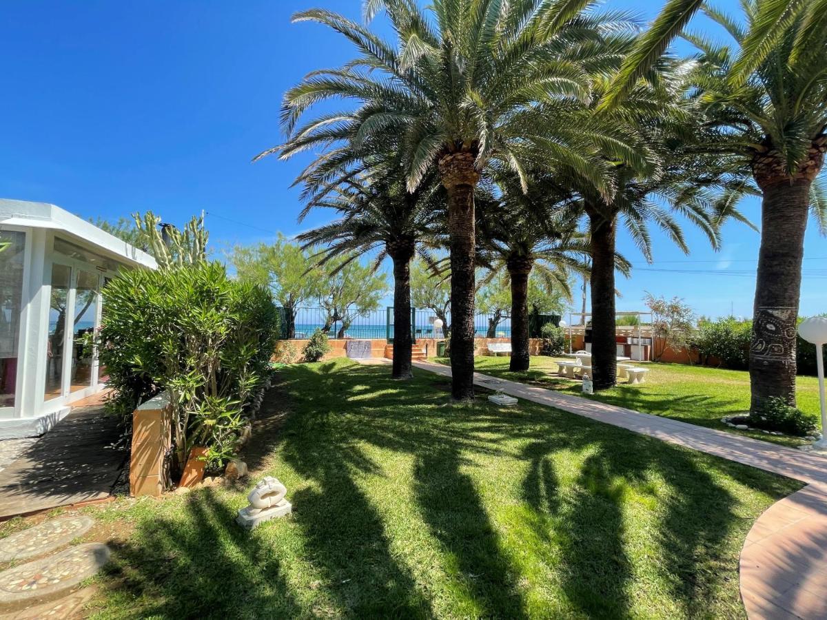 Tetom Primera Linea De Playa Dénia Exterior foto